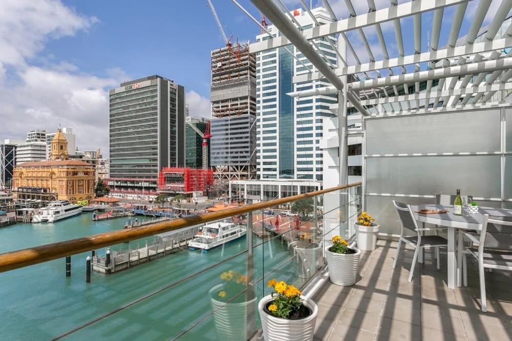 Spacious Water-Front Apartment -Princes Wharf 2219 Оукланд Екстериор снимка